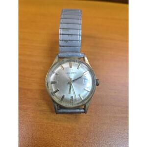 Vintage Helbros Mens Watch With Date 32mm Clean and Running Strong